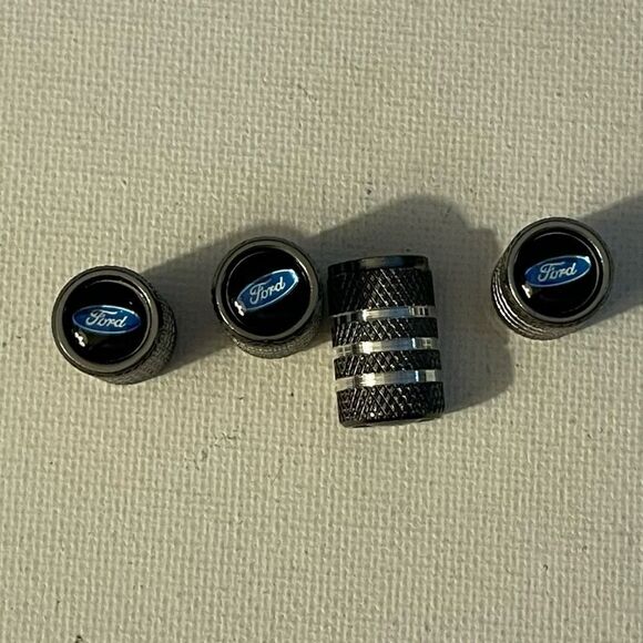 Ford valve Stem caps in Gray set of 4 NWT - Picture 3 of 4